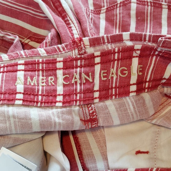 AEO • Red White Linen High Waist Paper Bag Shorts - Picture 7 of 9